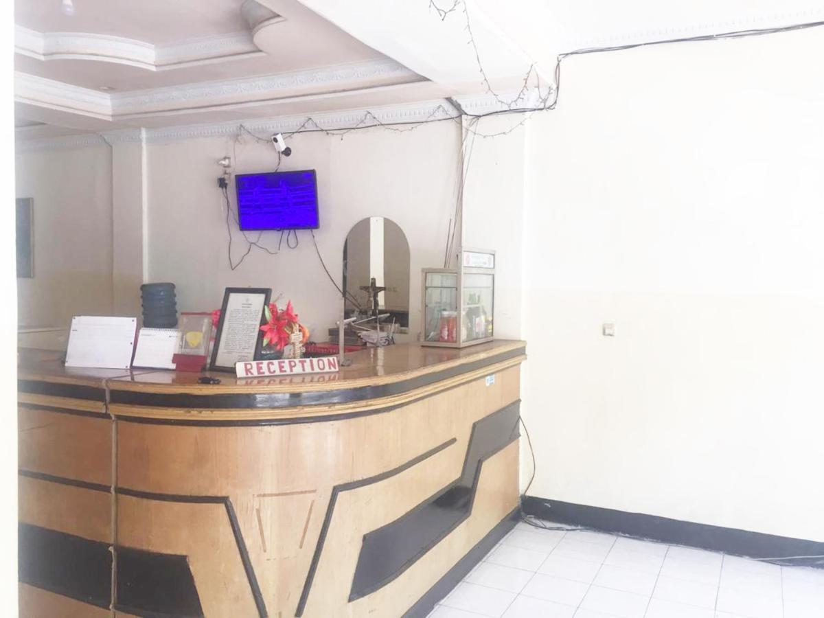 Oyo 2568 Orion Hotel Manado Dış mekan fotoğraf